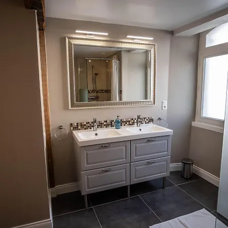 לינה וארוחת בוקר Le Closier La Barthe-de-Neste