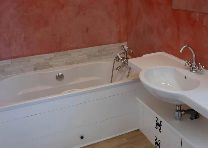 Le Closier Bed and Breakfast